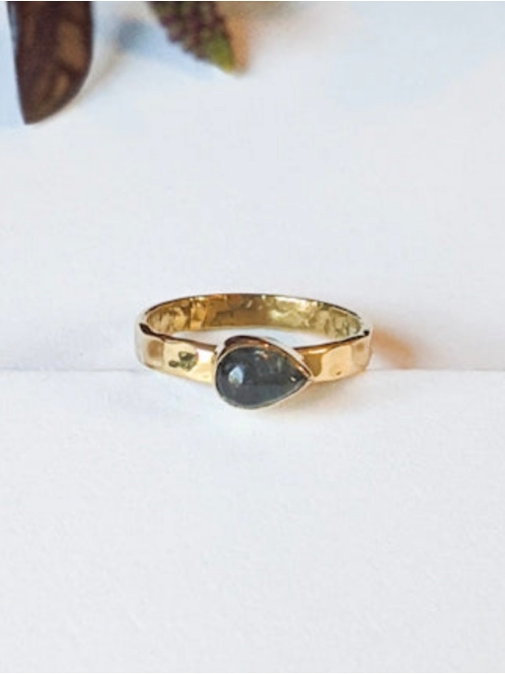 Nwt Baizaar Teardrop Labradorite Hammered Stacking Ring View 3